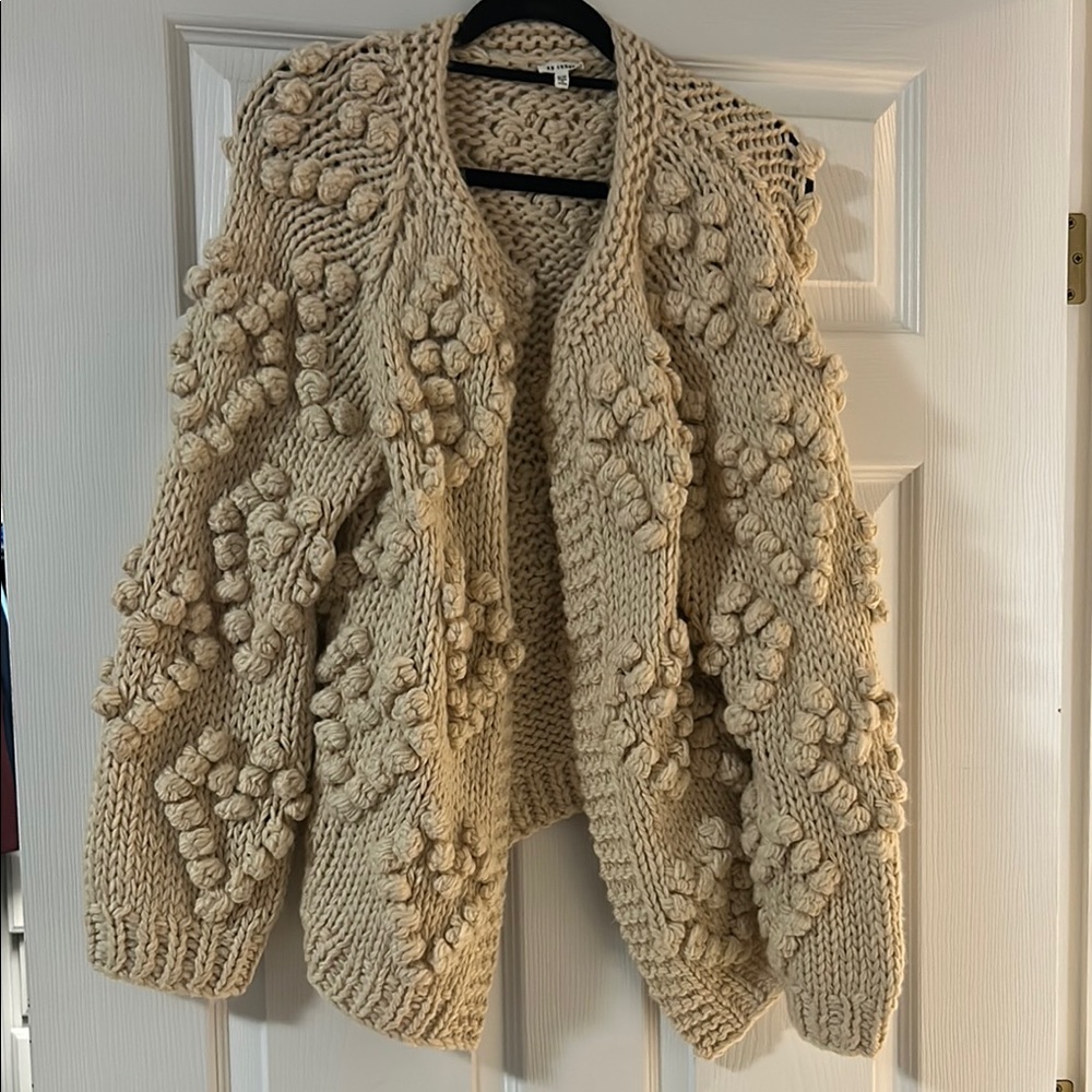 En Creme Tan Textured Cardigan Sweater